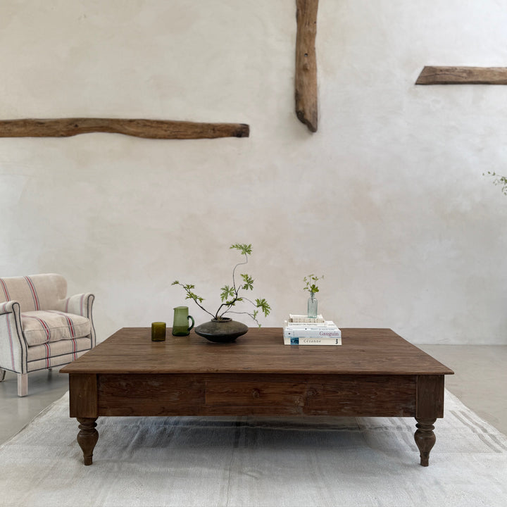 Large Reclaimed Dark Wood Coffee table | Allegra