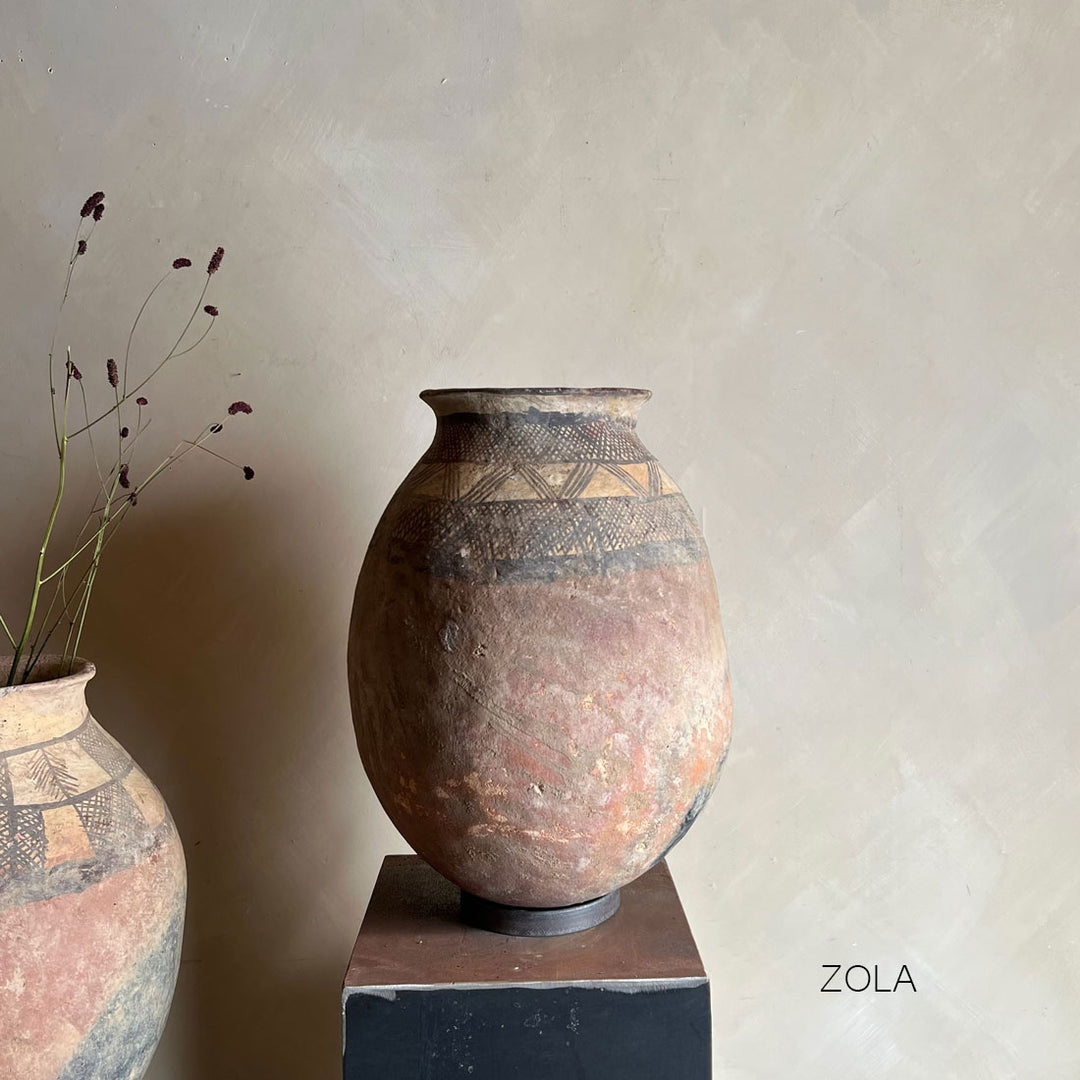 Large antique African urn | Zola 