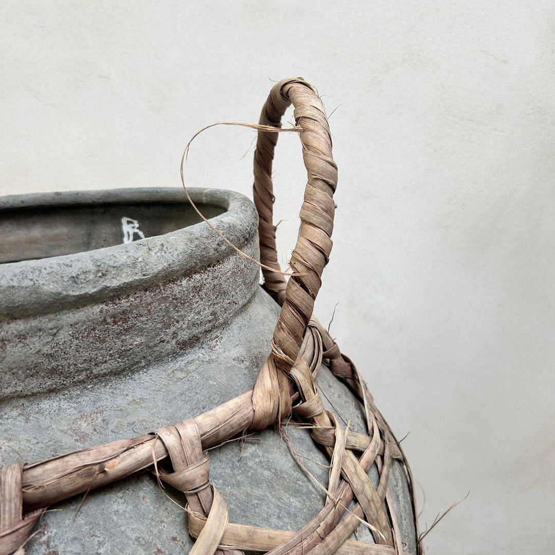 Large clay rafia antique Sabu Sumba water pots