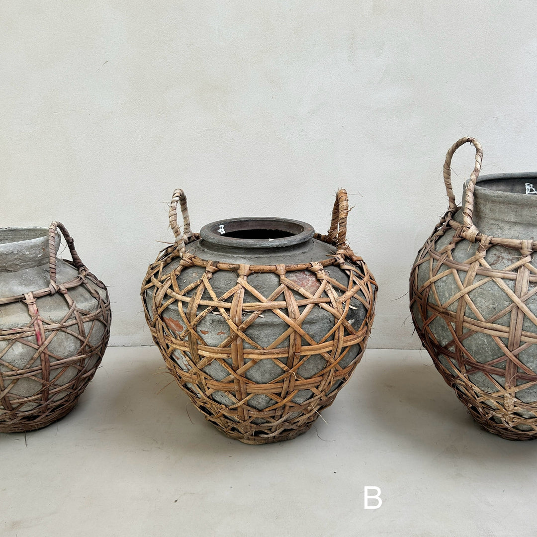 Large clay rafia antique Sabu Sumba water pots