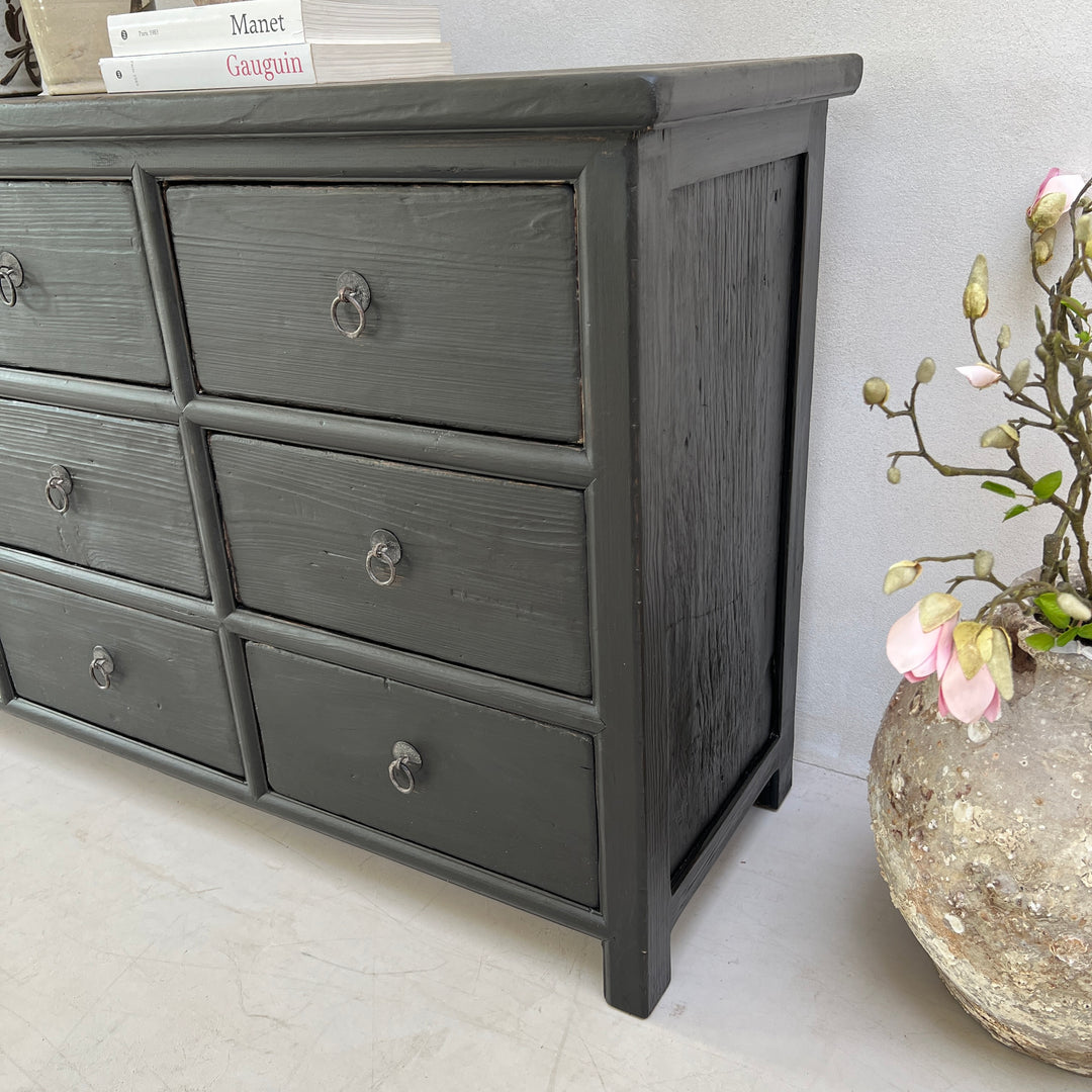 Large reclaimed chest of drawers black | Gisella