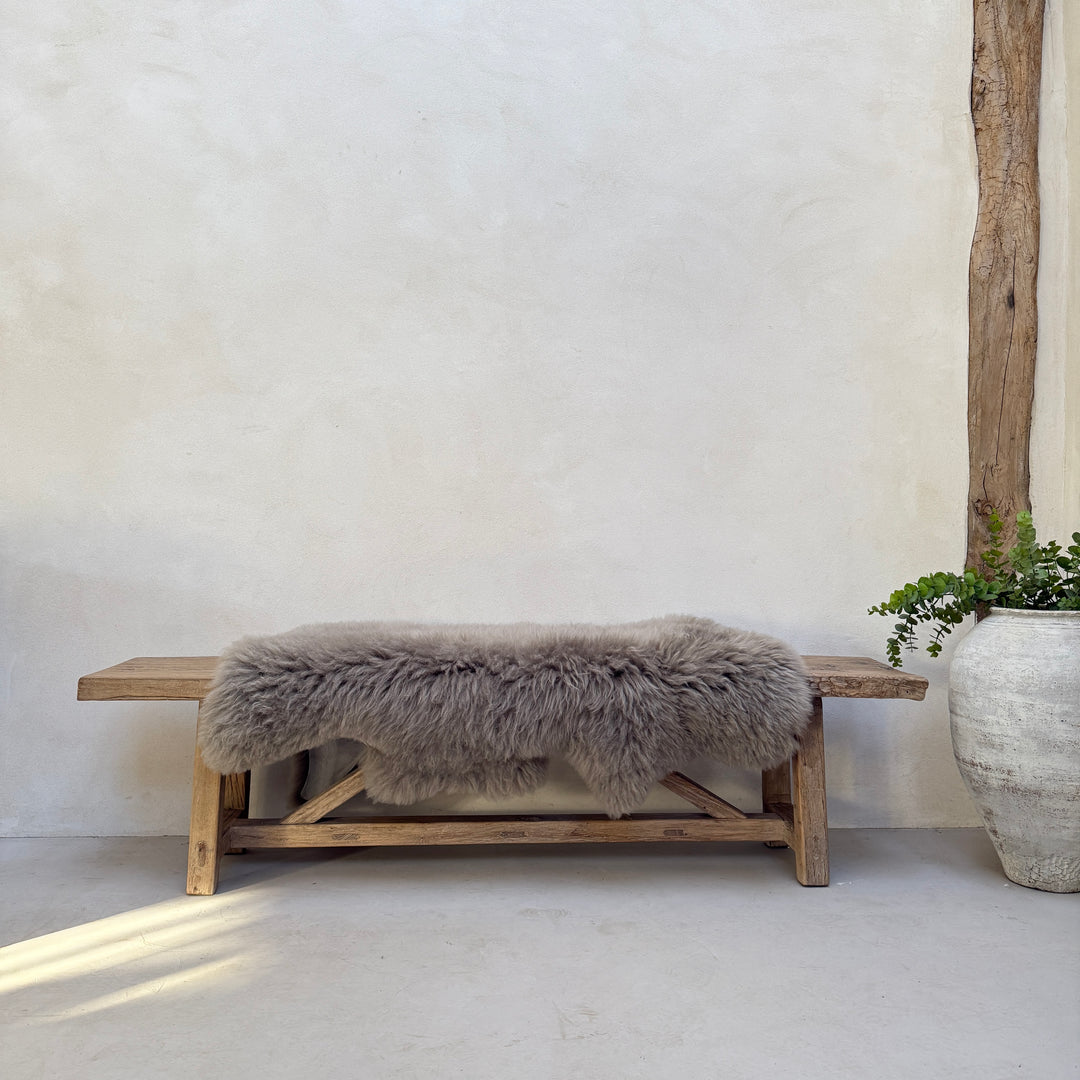 Long wool extra large truffle sheepskin