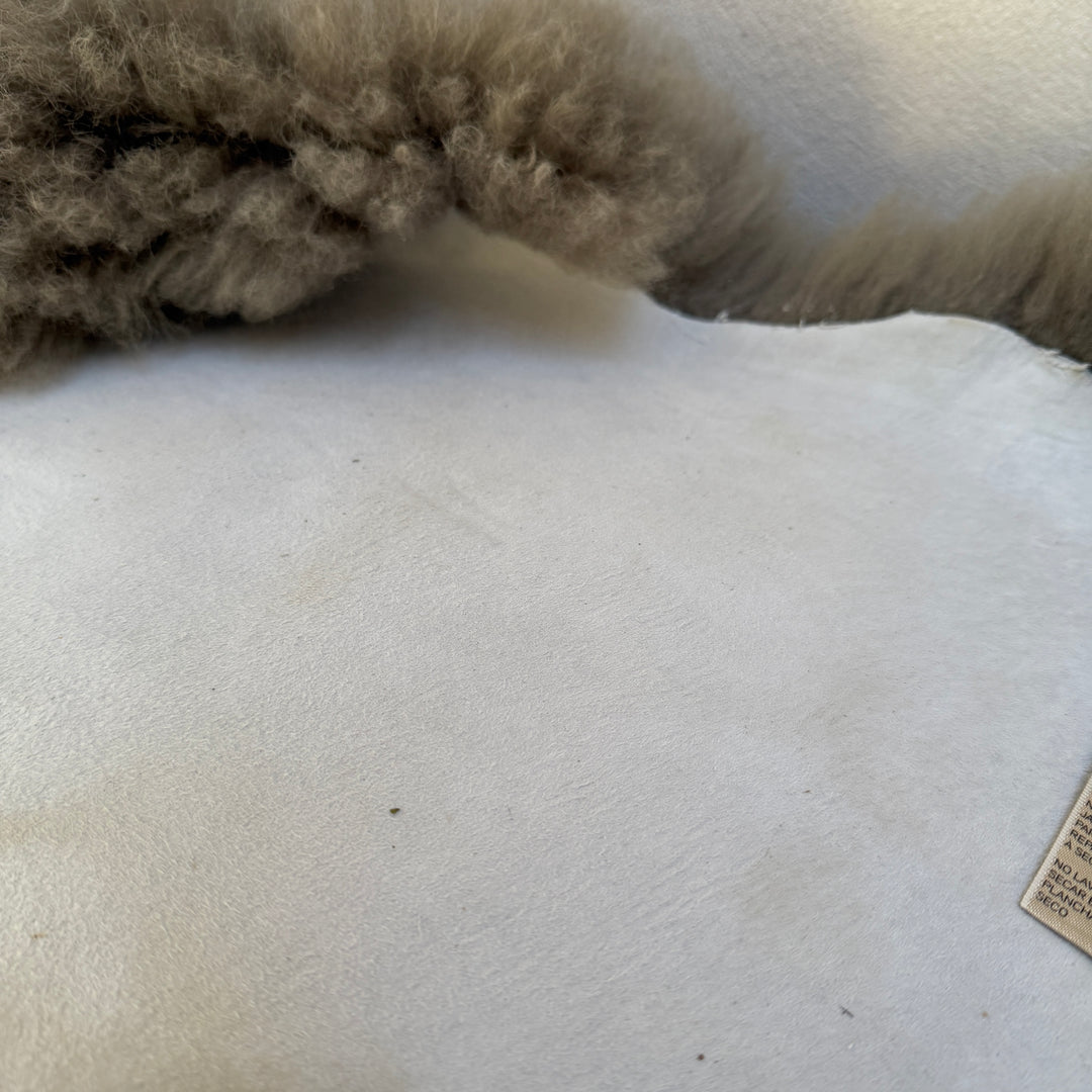Long wool extra large truffle sheepskin