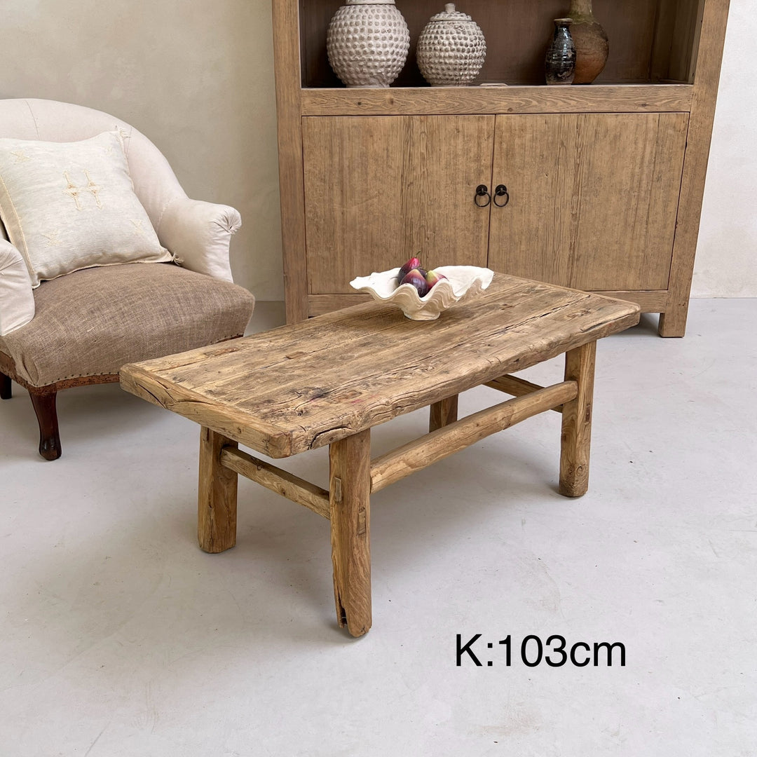 Medium Antique Coffee Tables K103