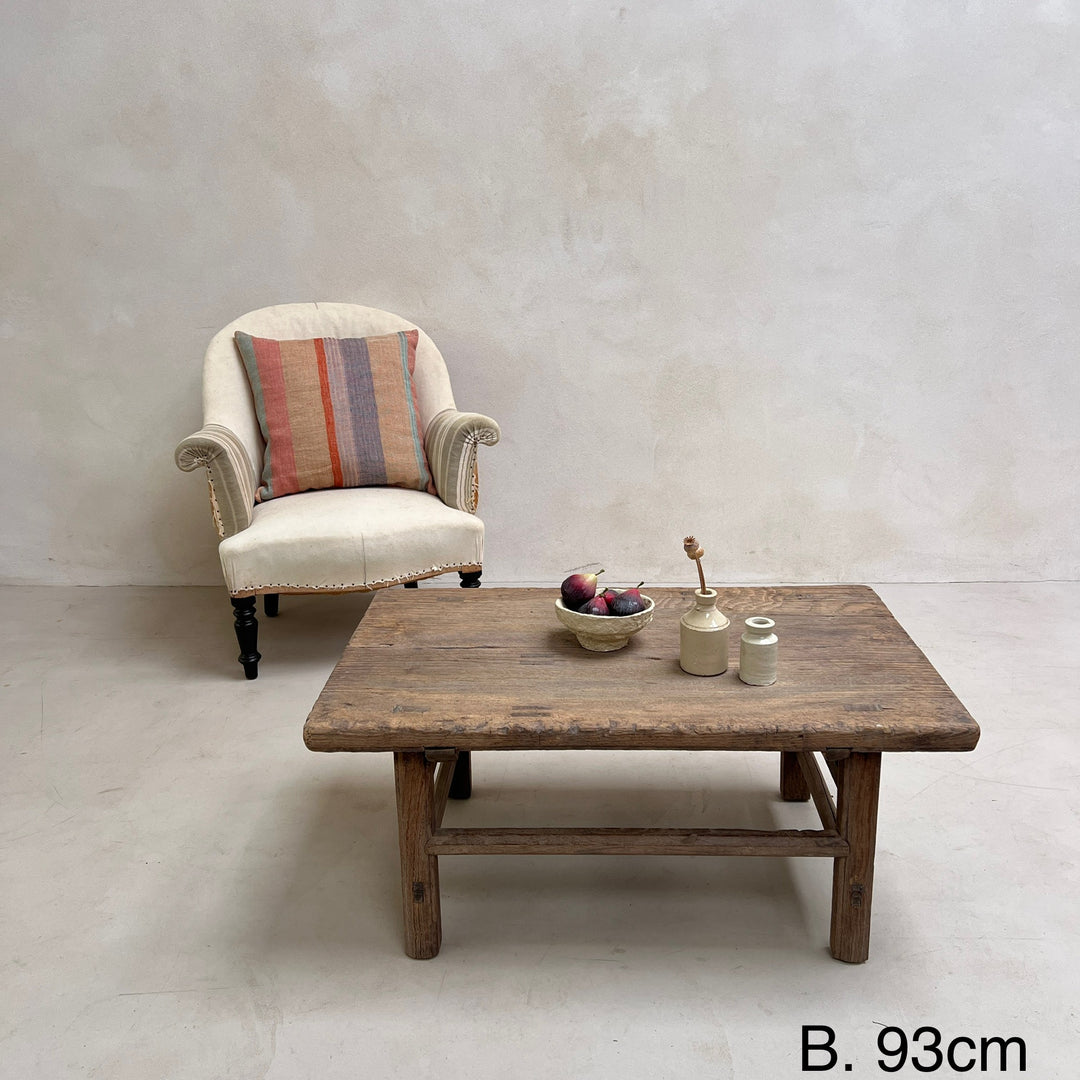 Medium Antique Coffee Tables b 