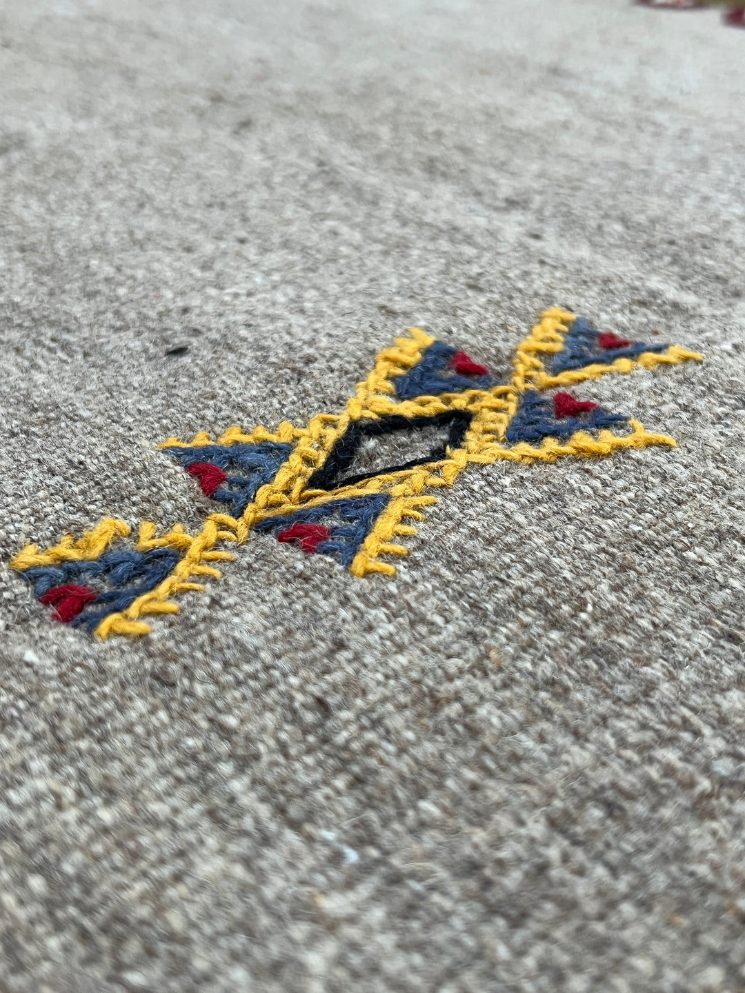 Moroccan rug with abstract motifs | Atlas No1