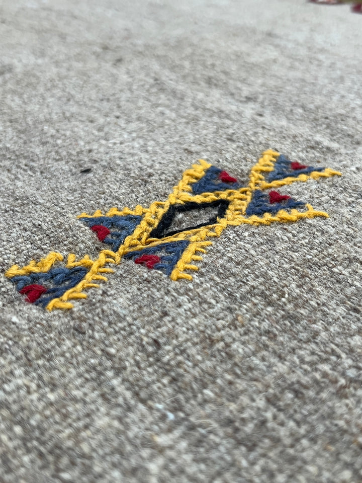 Moroccan rug with abstract motifs | Atlas No1