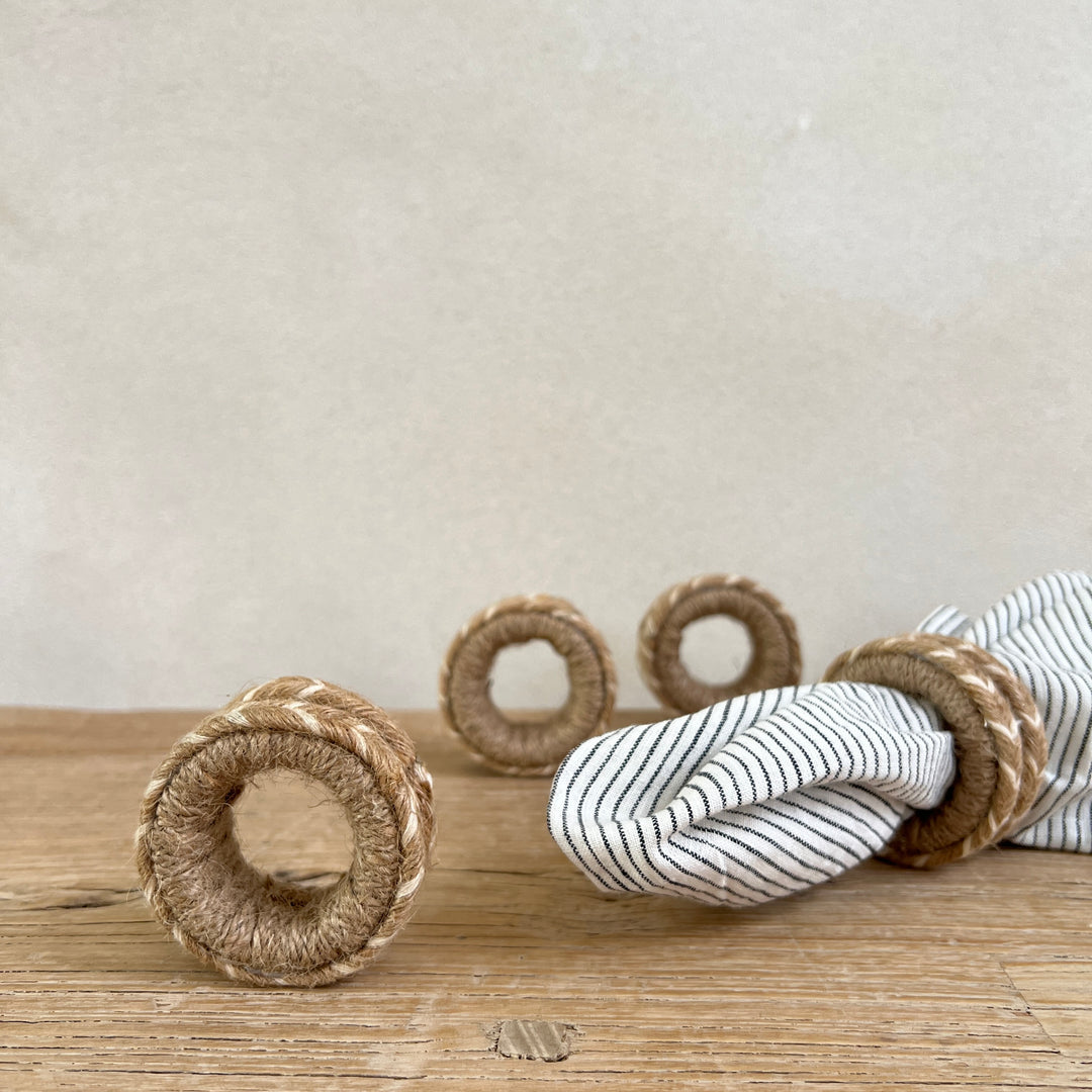 Natural Woven Napkin Ring Set