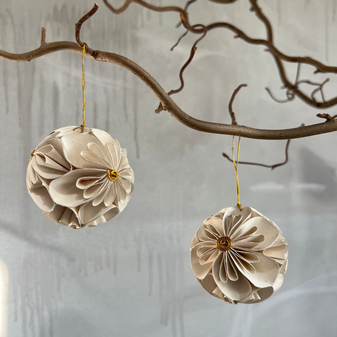 Paper Flower Baubles | Set of Two