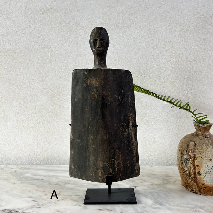 Primitive sumba wood cloth pounder on stand | Dewi