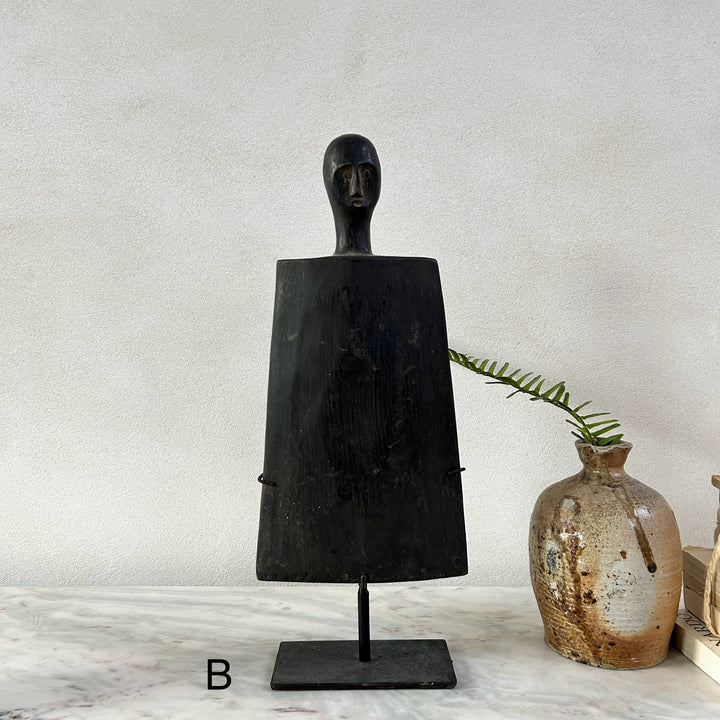 Primitive sumba wood cloth pounder on stand | Dewi