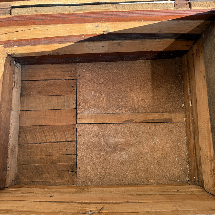 Primitive vintage painted blanket box | Ila