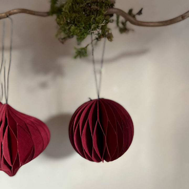 Honeycomb sphere paper ornament red