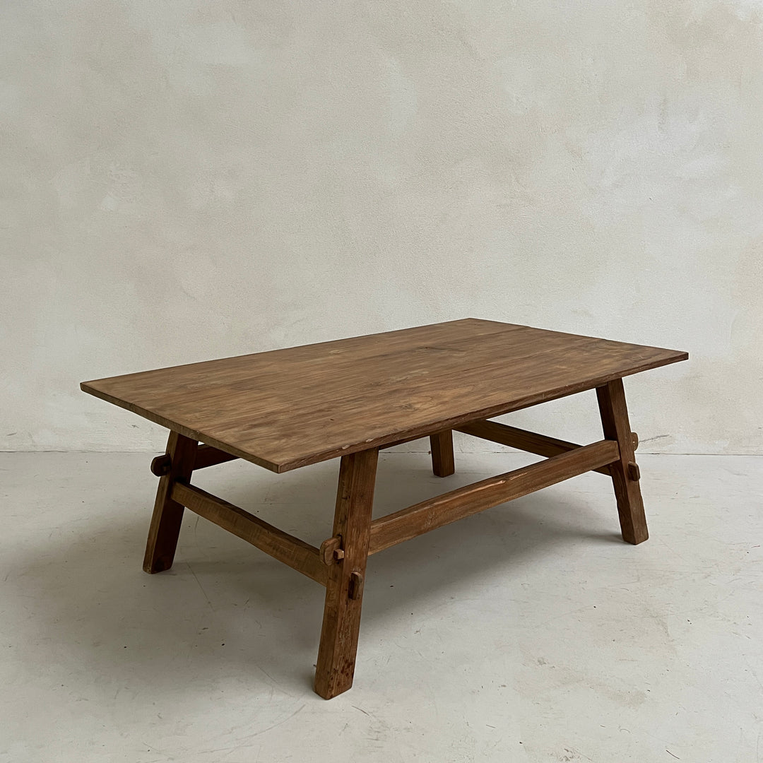 Reclaimed dark wood rustic coffee table 120x70cm
