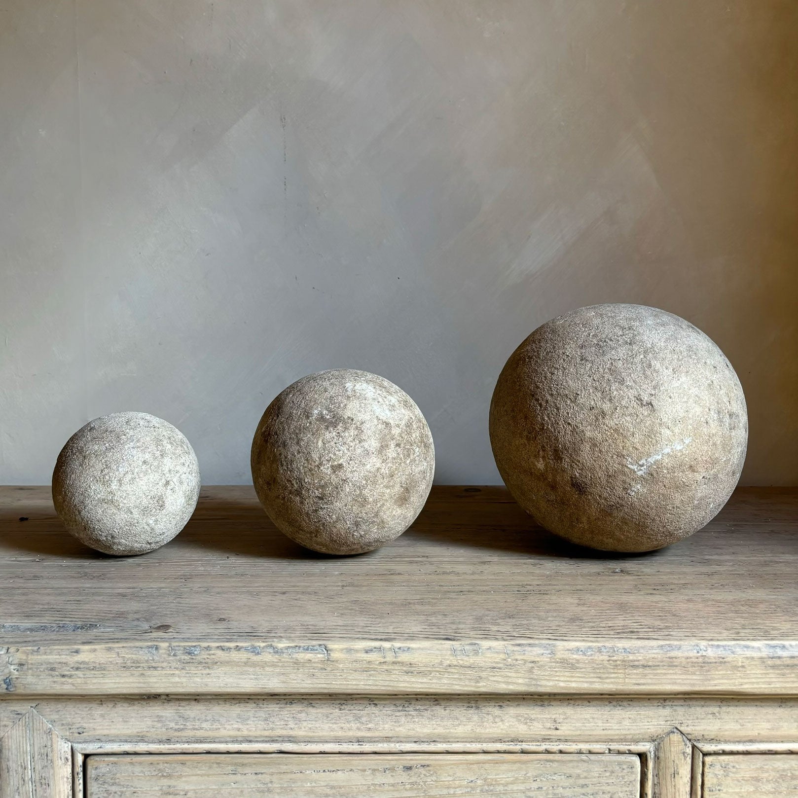 Rustic aged sandstone sphere – Home Barn