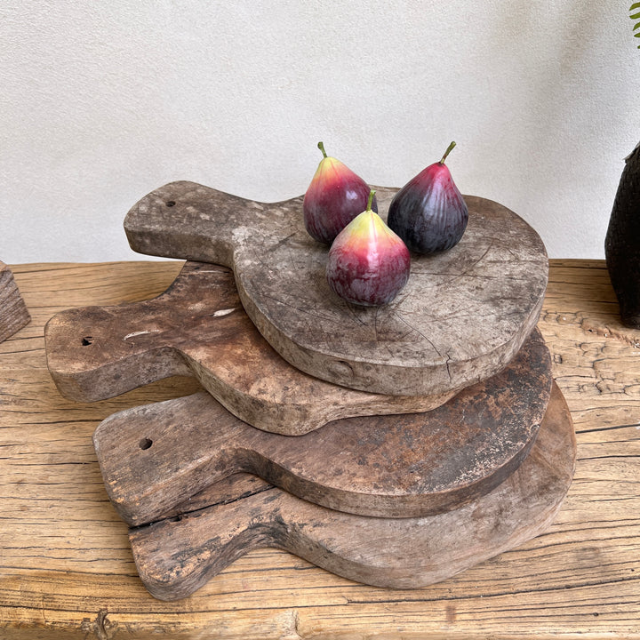 Rustic Round Wooden Chopping Board a 