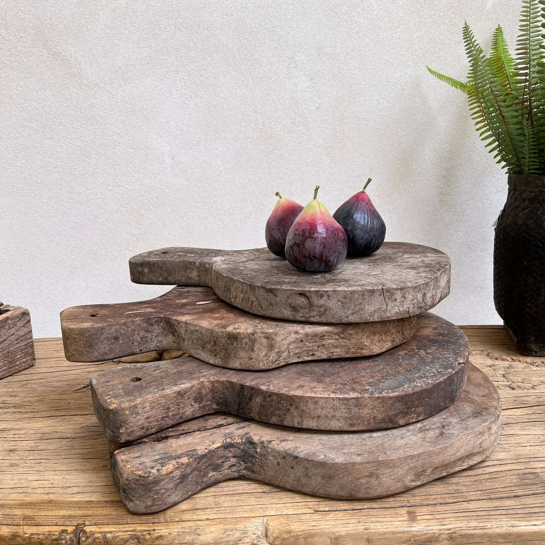 Rustic Round Wooden Chopping Board b 