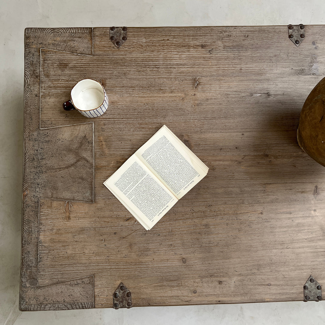 Rustic reclaimed timber coffee table | Olivier