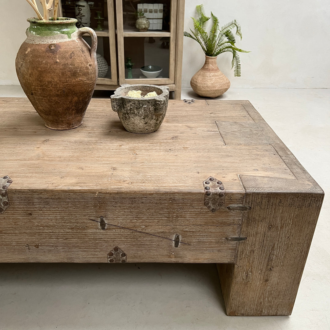 Rustic reclaimed timber coffee table | Olivier