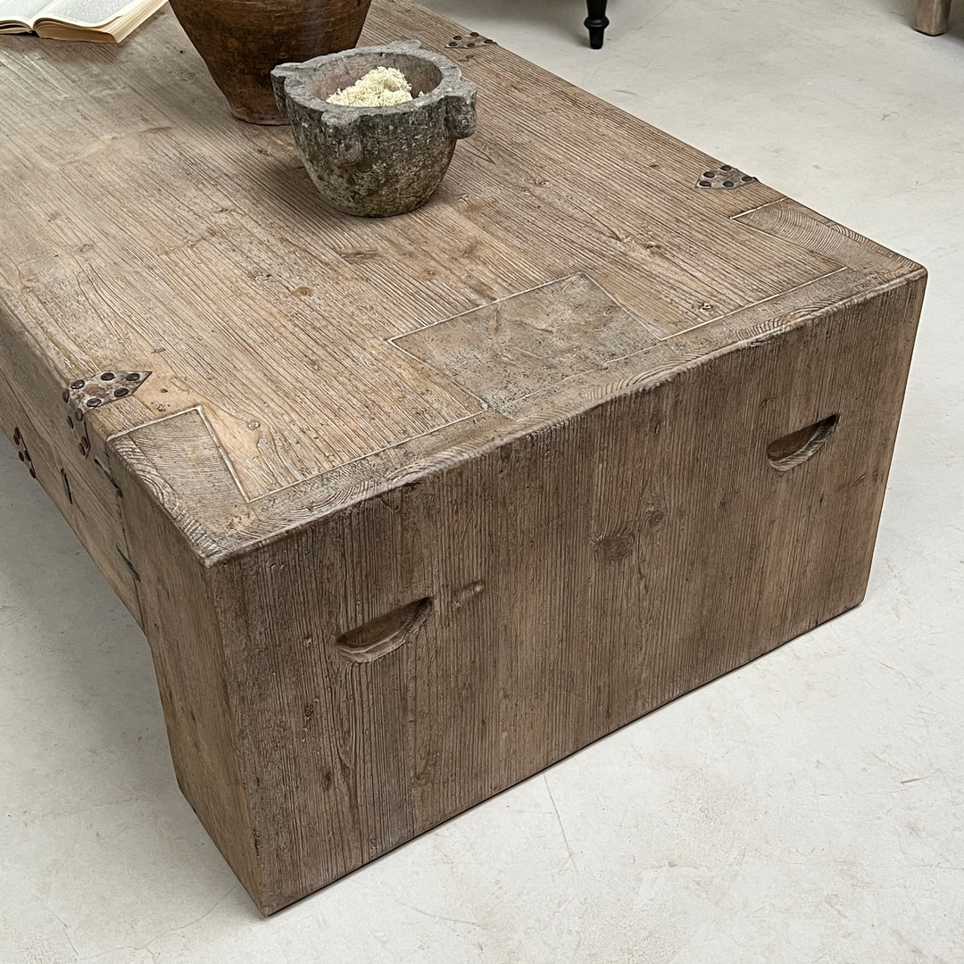 Rustic reclaimed timber coffee table | Olivier