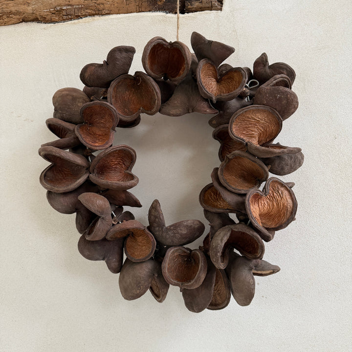Seed pods wreath