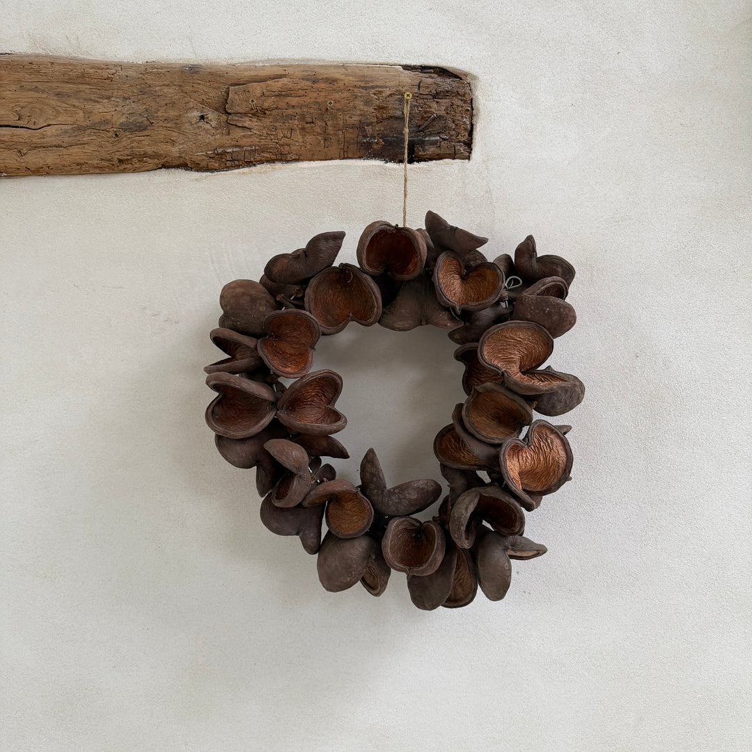 Seed pods wreath