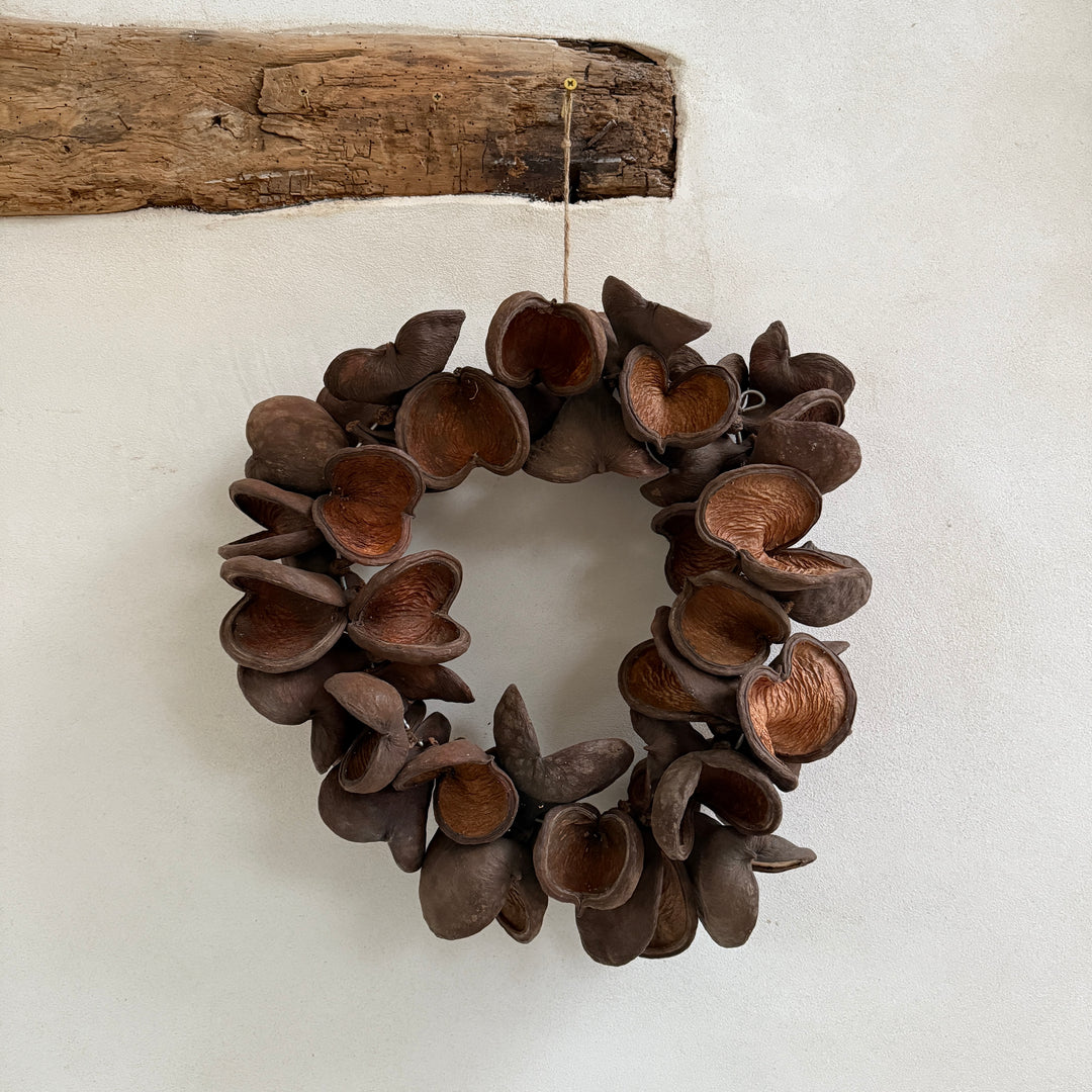 Seed pods wreath