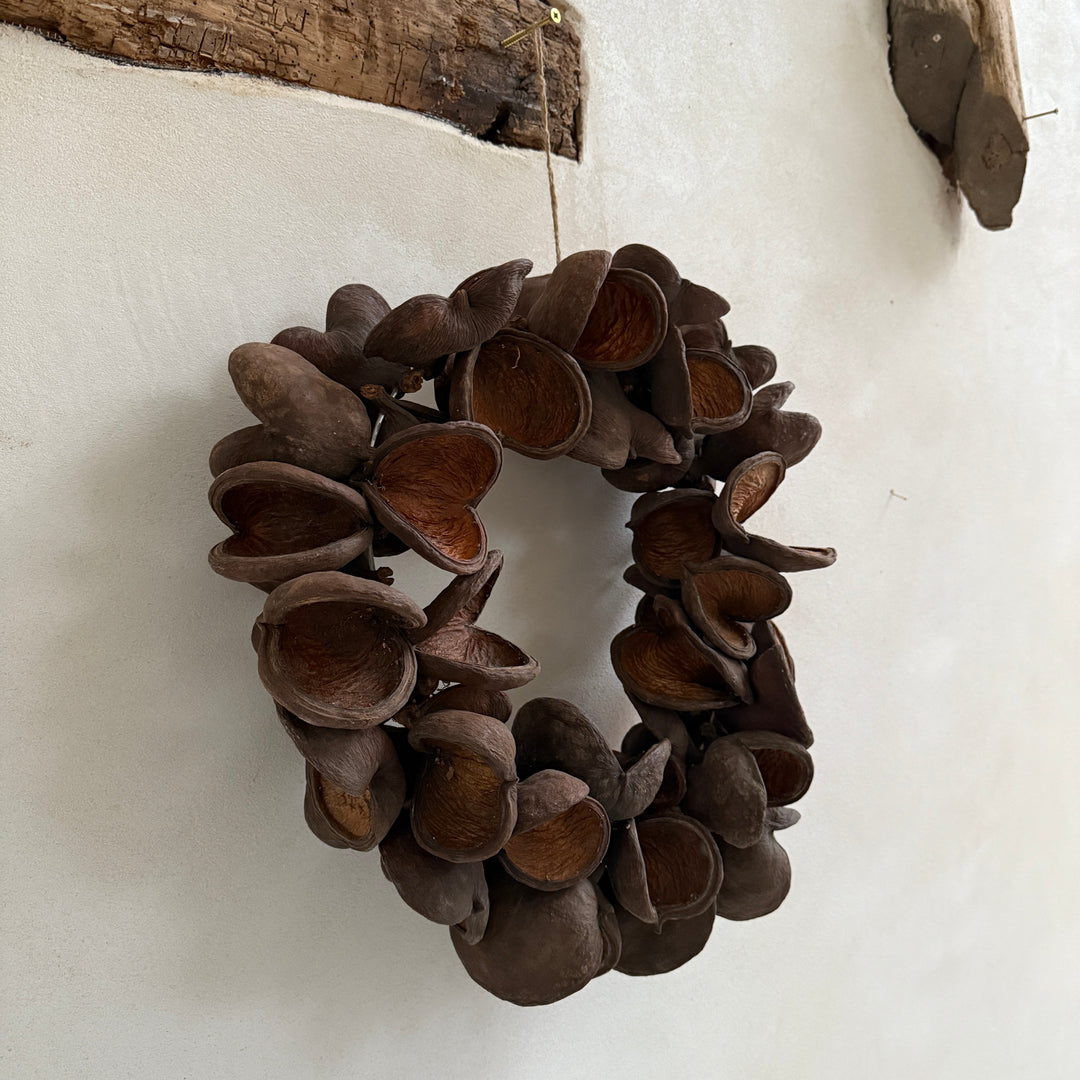 Seed pods wreath