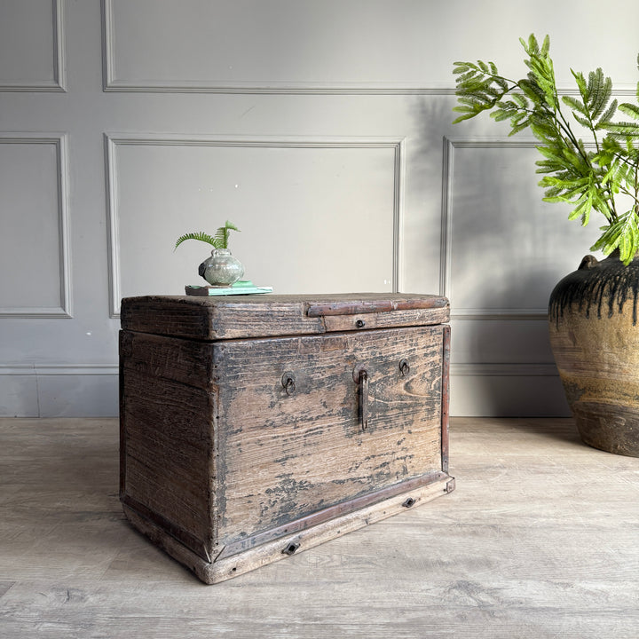 Small Antique Blanket Box | Kanji