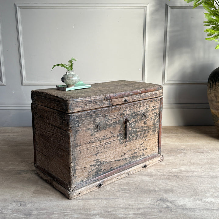Small Antique Blanket Box | Kanji