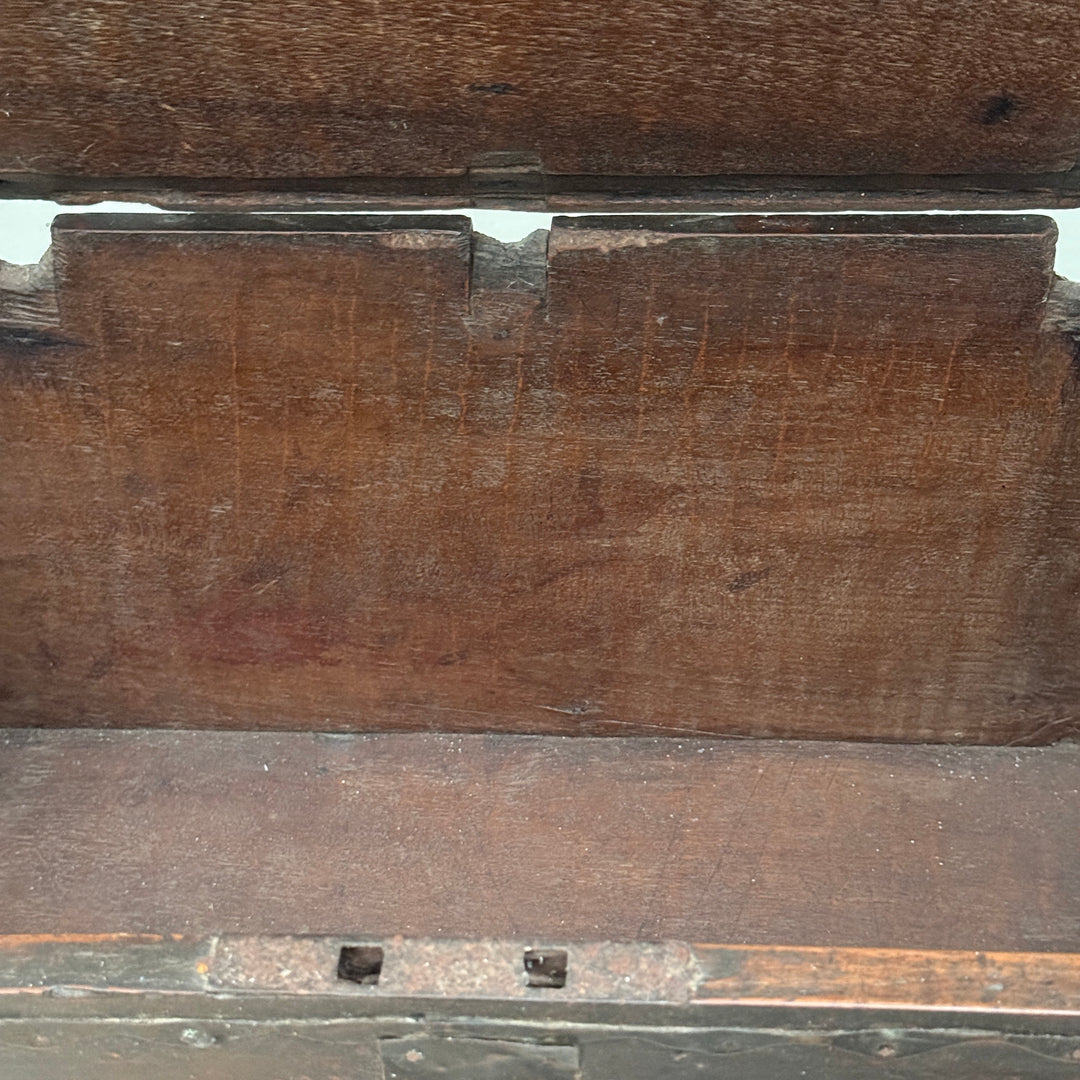 Small Antique Blanket Box | Violet 