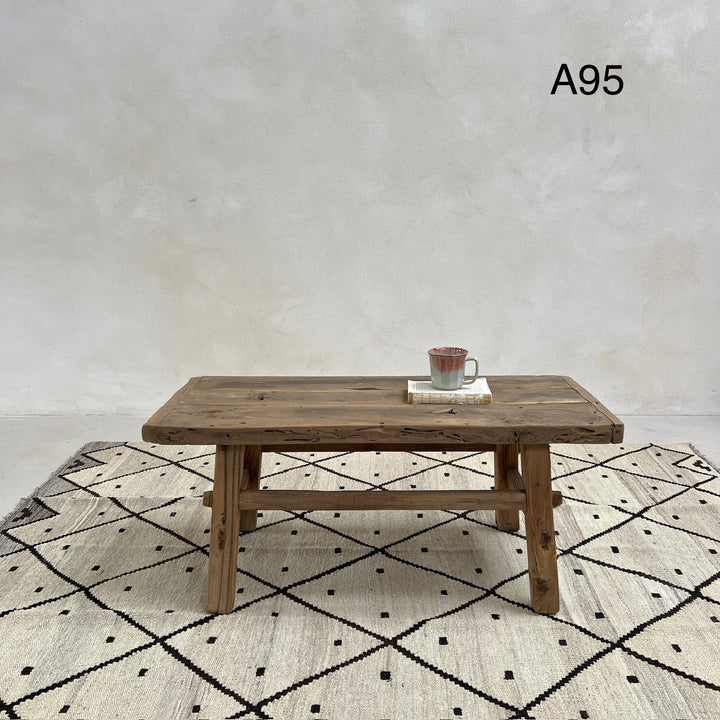 Small Antique Coffee Tables A95