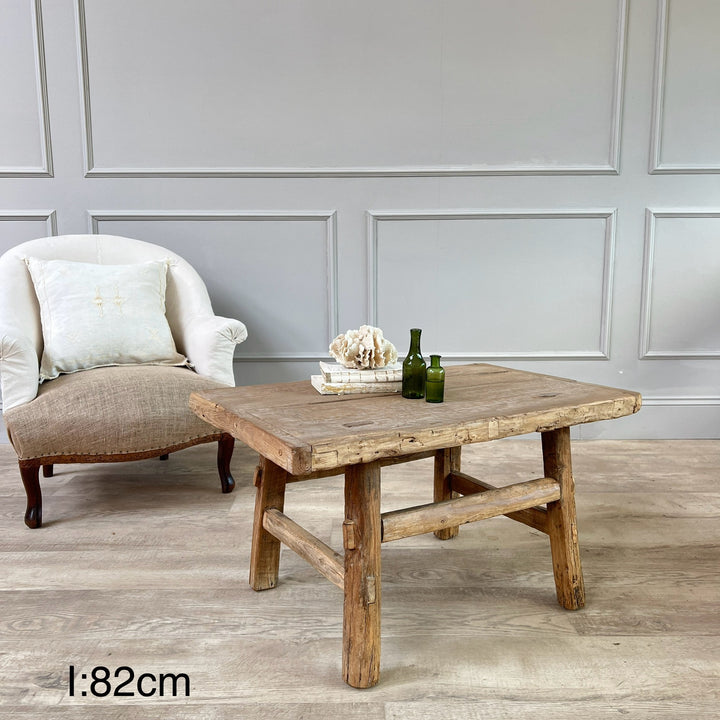 Small Antique Coffee Tables I82