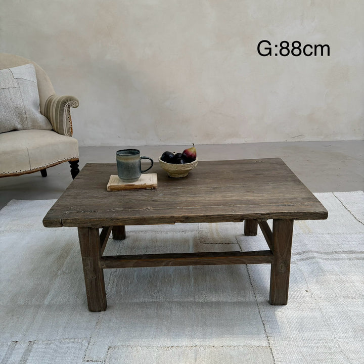 Small Antique Coffee tables g 88