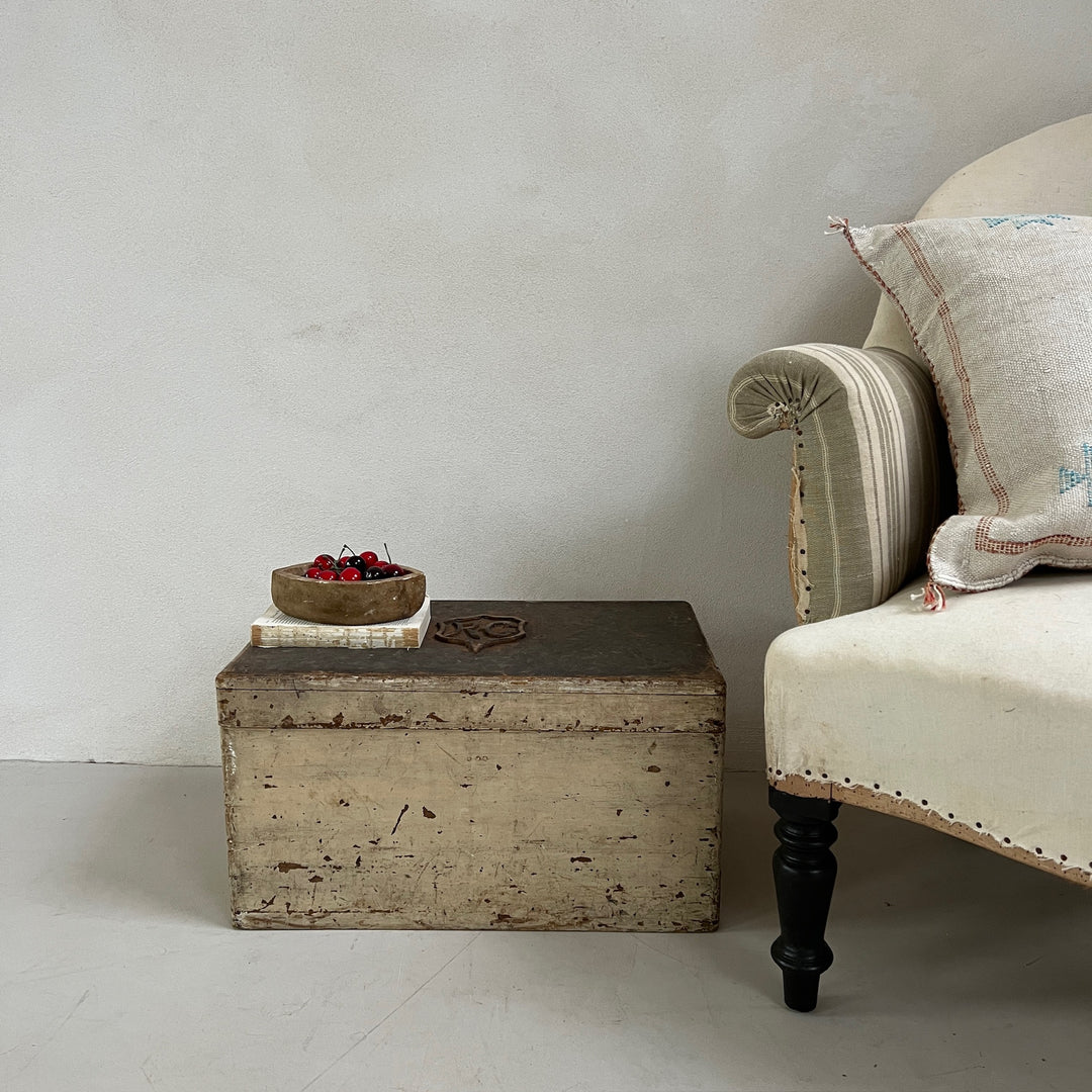 Small Victorian antique chest white