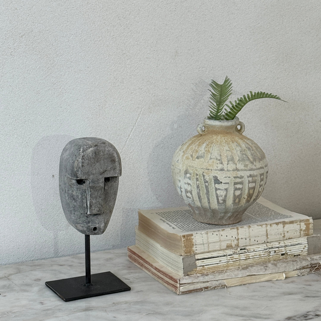 Stone Sumba statue on stand |Sula