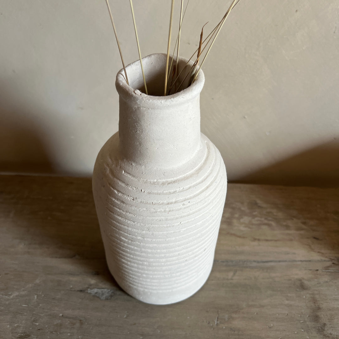 Stoneware Neutral vase | Medium Ribbed