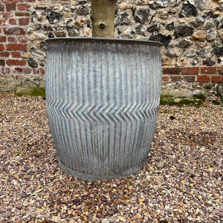 Vintage Dolly tub planter B