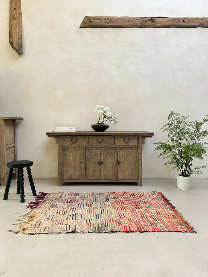 Vintage Moroccan Handmade woven rug | 150 X 100