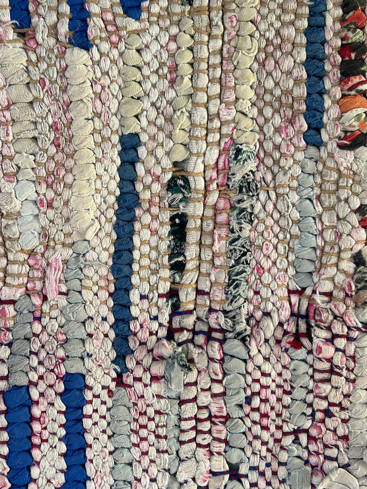 Vintage Moroccan Handmade woven rug | 150 X 100