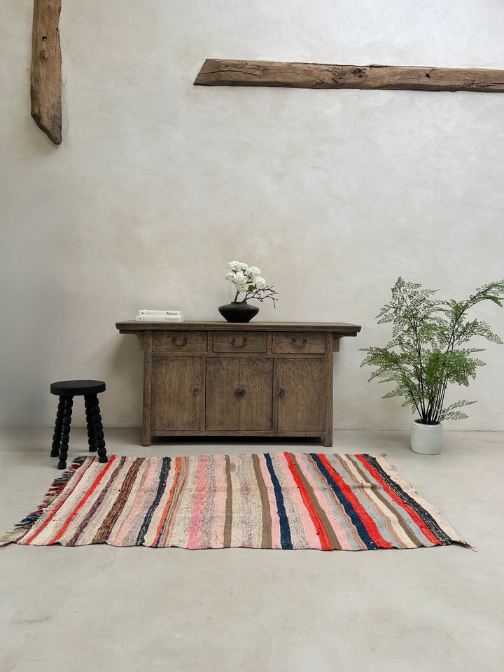 Vintage Moroccan Handmade woven rug | 180 X 123 