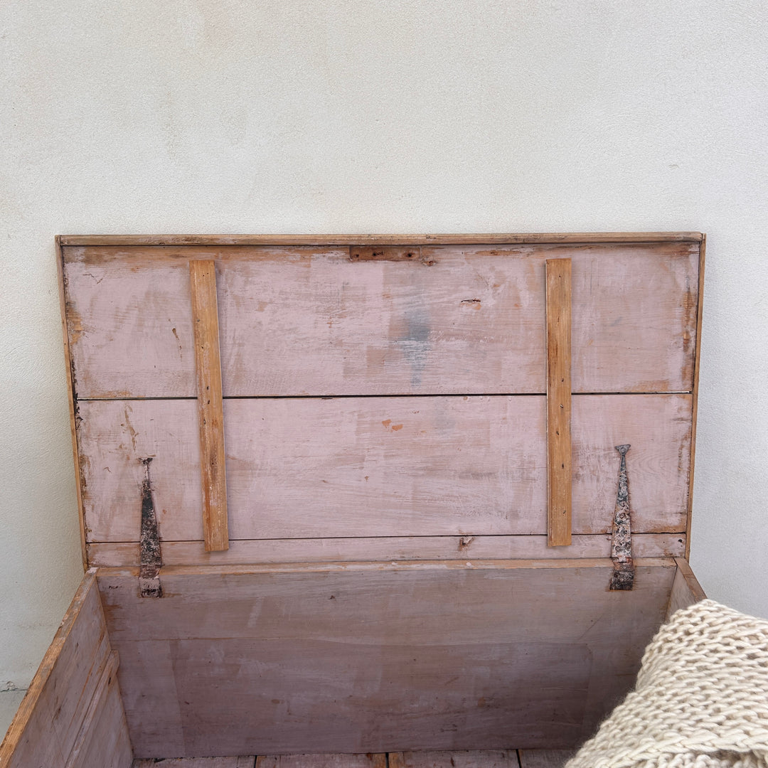 Vintage blanket box | Lawrence