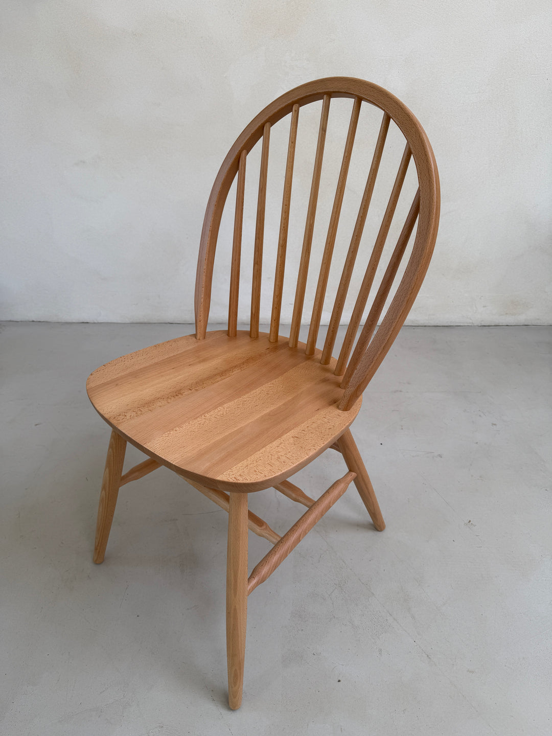 Wooden dining chair | Windsor