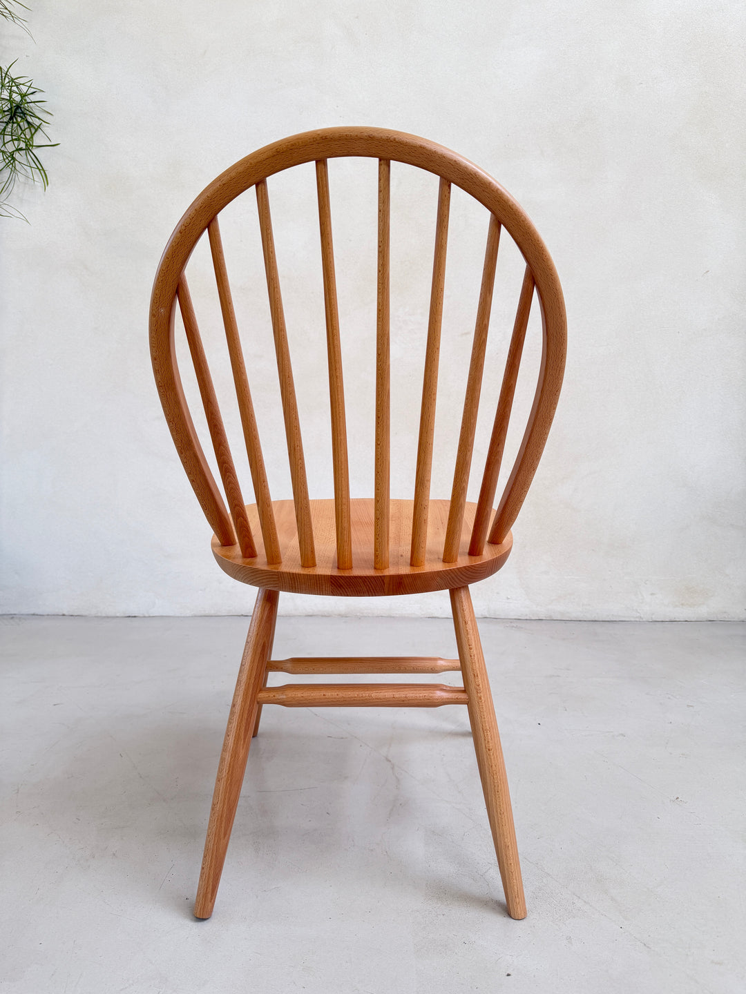 Wooden dining chair | Windsor