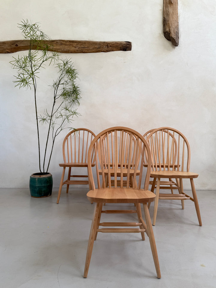 Wooden dining chair | Windsor