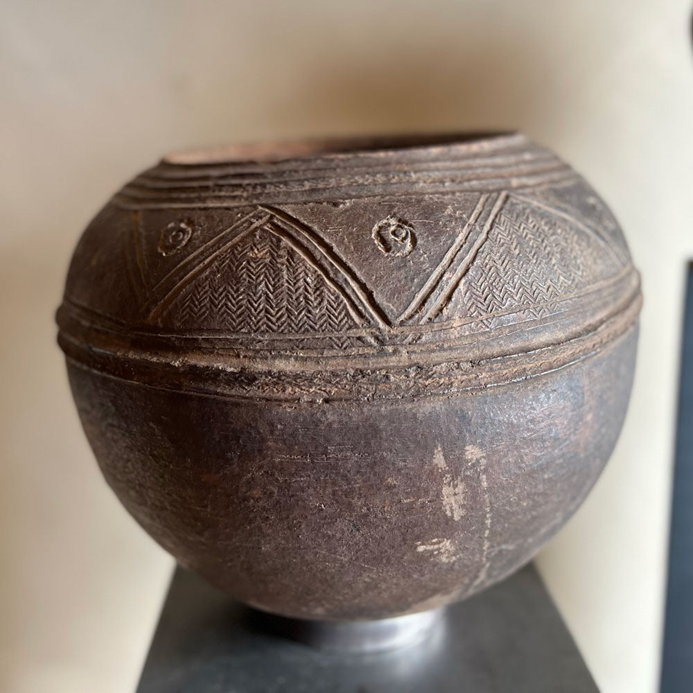 Antique African Clay Urn | Abena