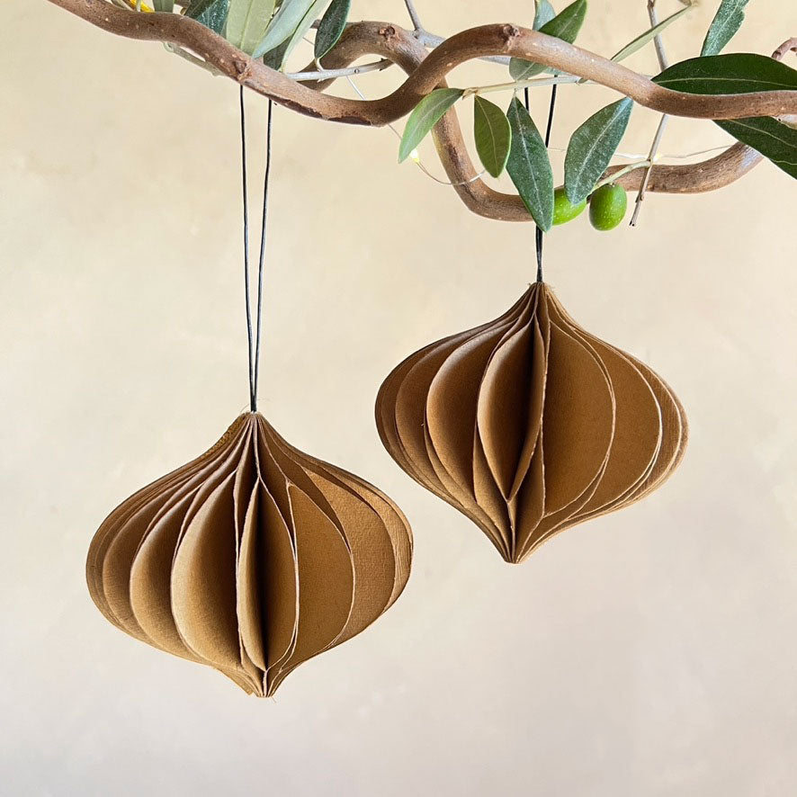 Honeycomb Onion Paper Ornament Caramel