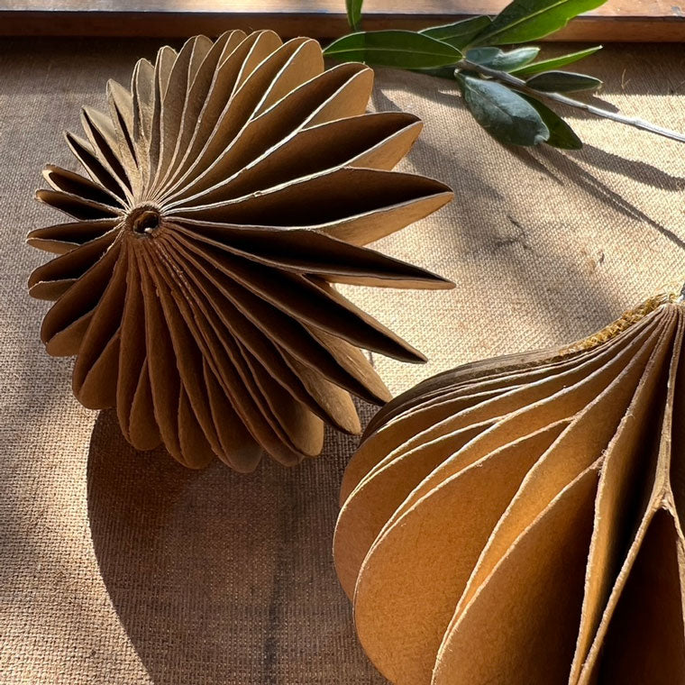 Honeycomb Onion Paper Ornament Caramel