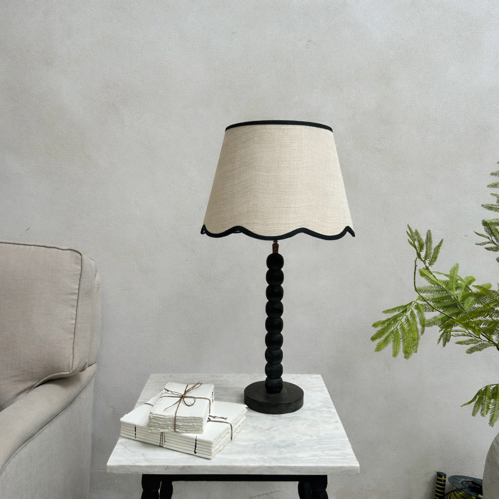 dark_wood_bobbin_lamp