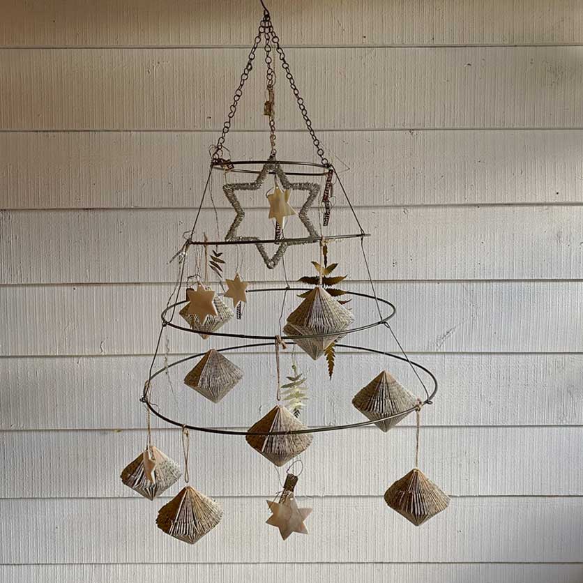 Hanging Rings Christmas Tree Display